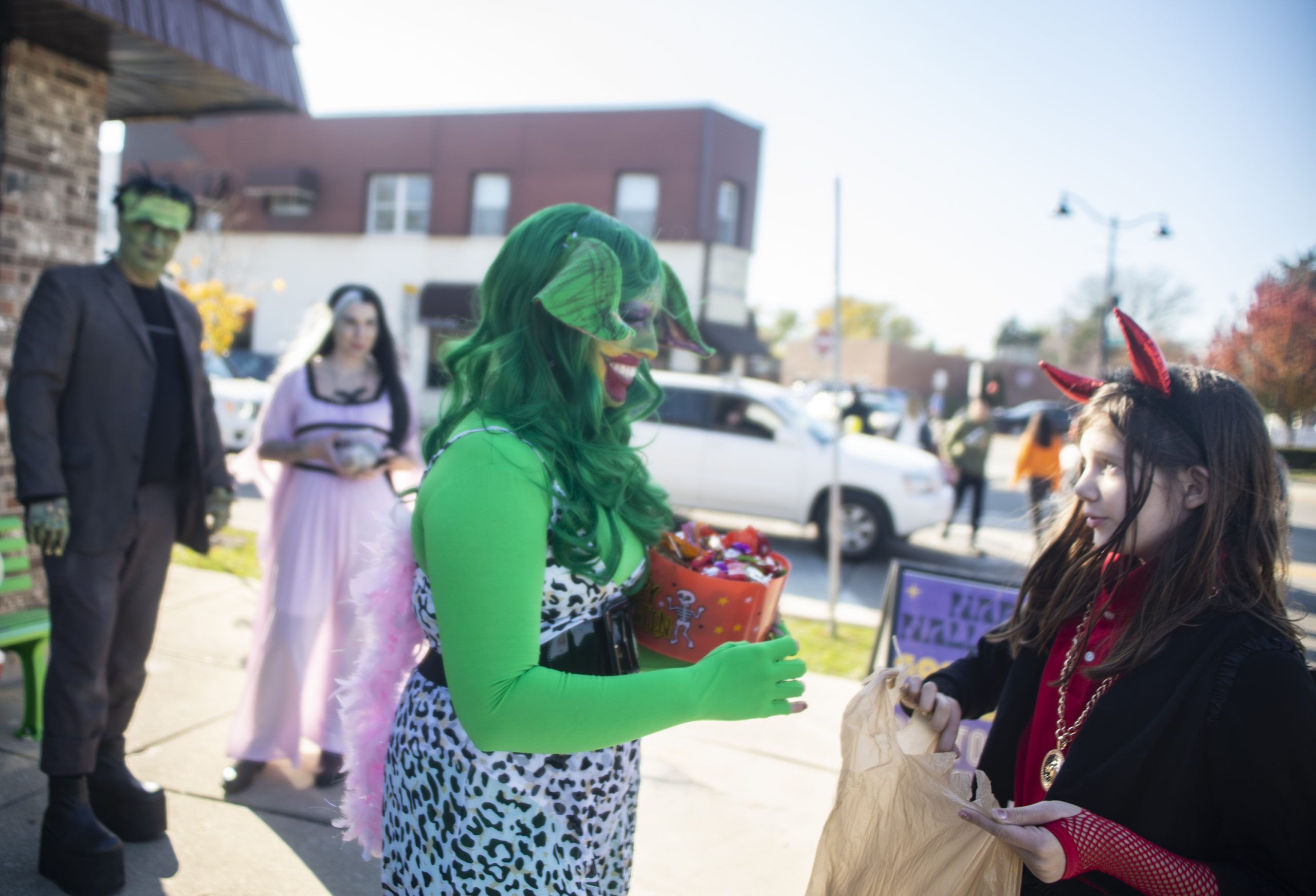 Photos Monsters on Mainstreet RiversideBrookfield Landmark