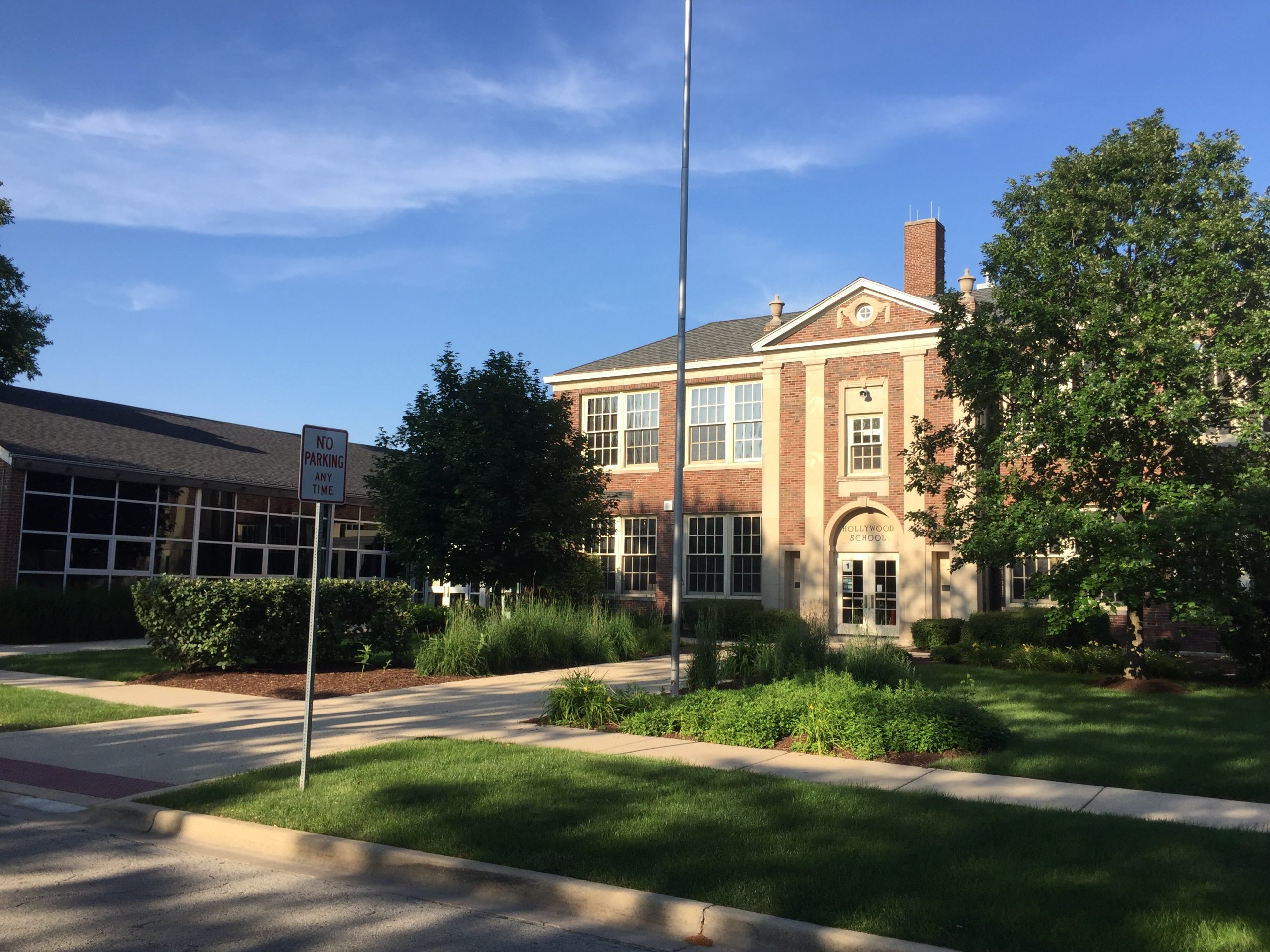 Hollywood School ranks exemplary on school report card Riverside