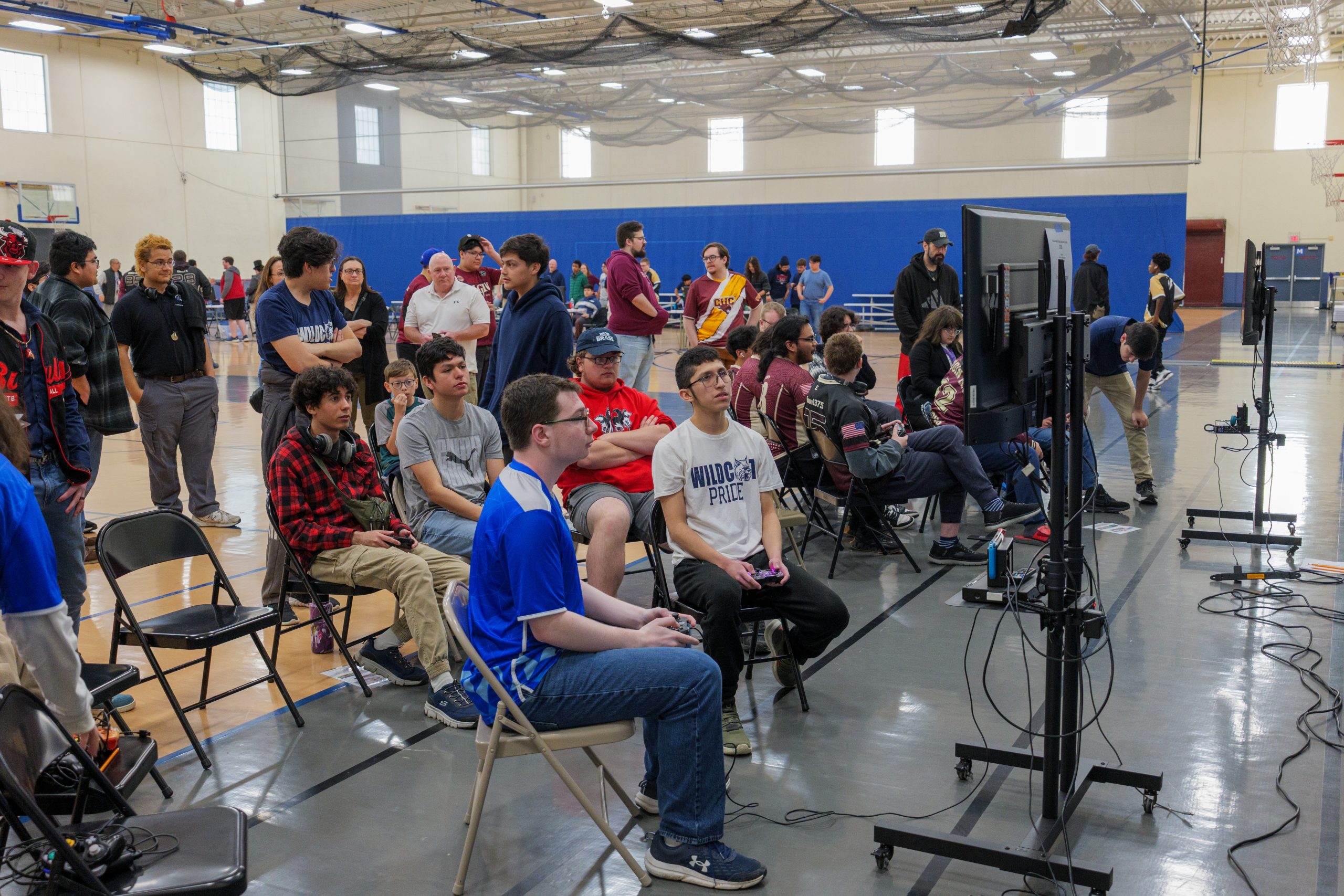 Trc Riverside Rockets Esports RB hosts esports tournament - Riverside-Brookfield Landmark