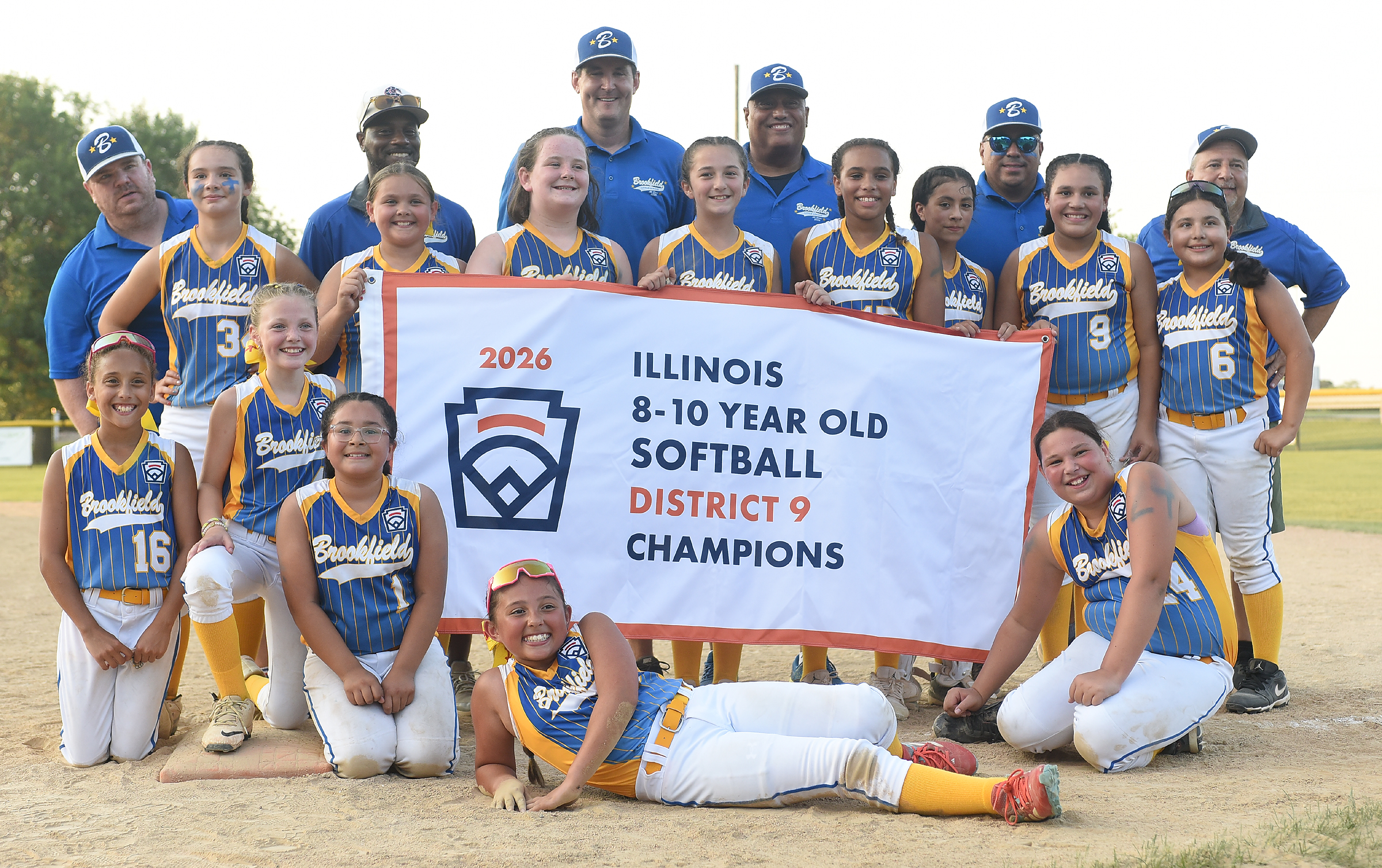 North Riverside 11s, Brookfield 10s excel in state softball